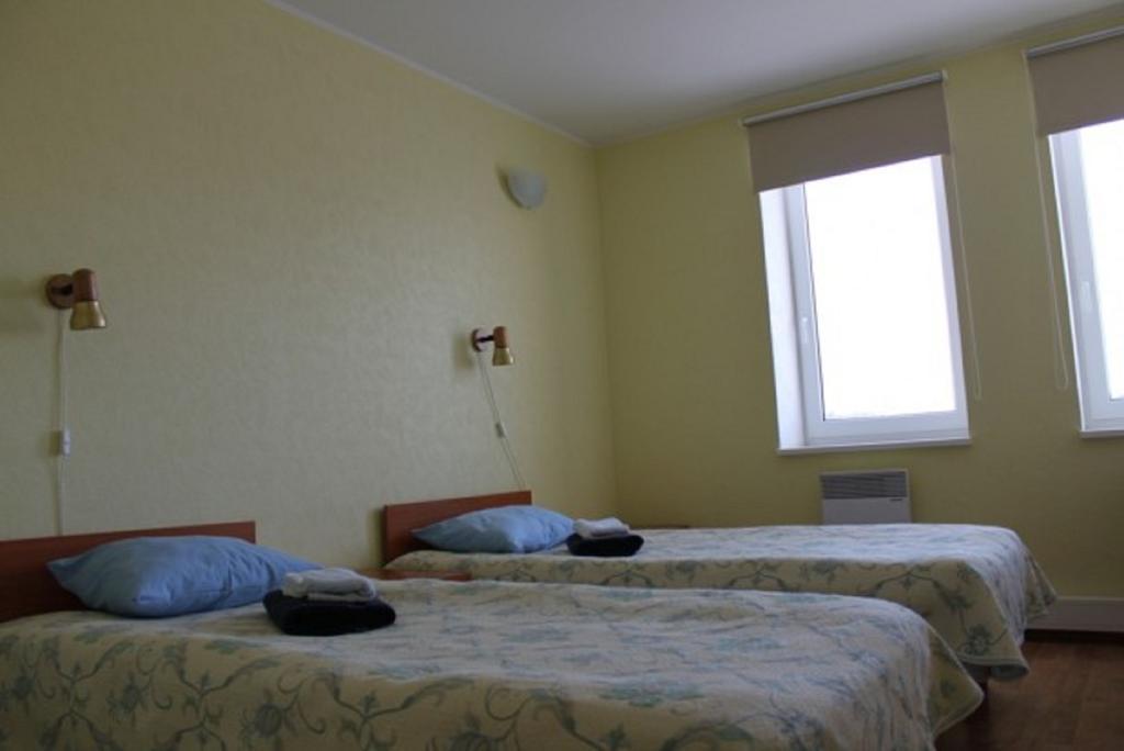 Kuressaare Airport Guest House Экстерьер фото